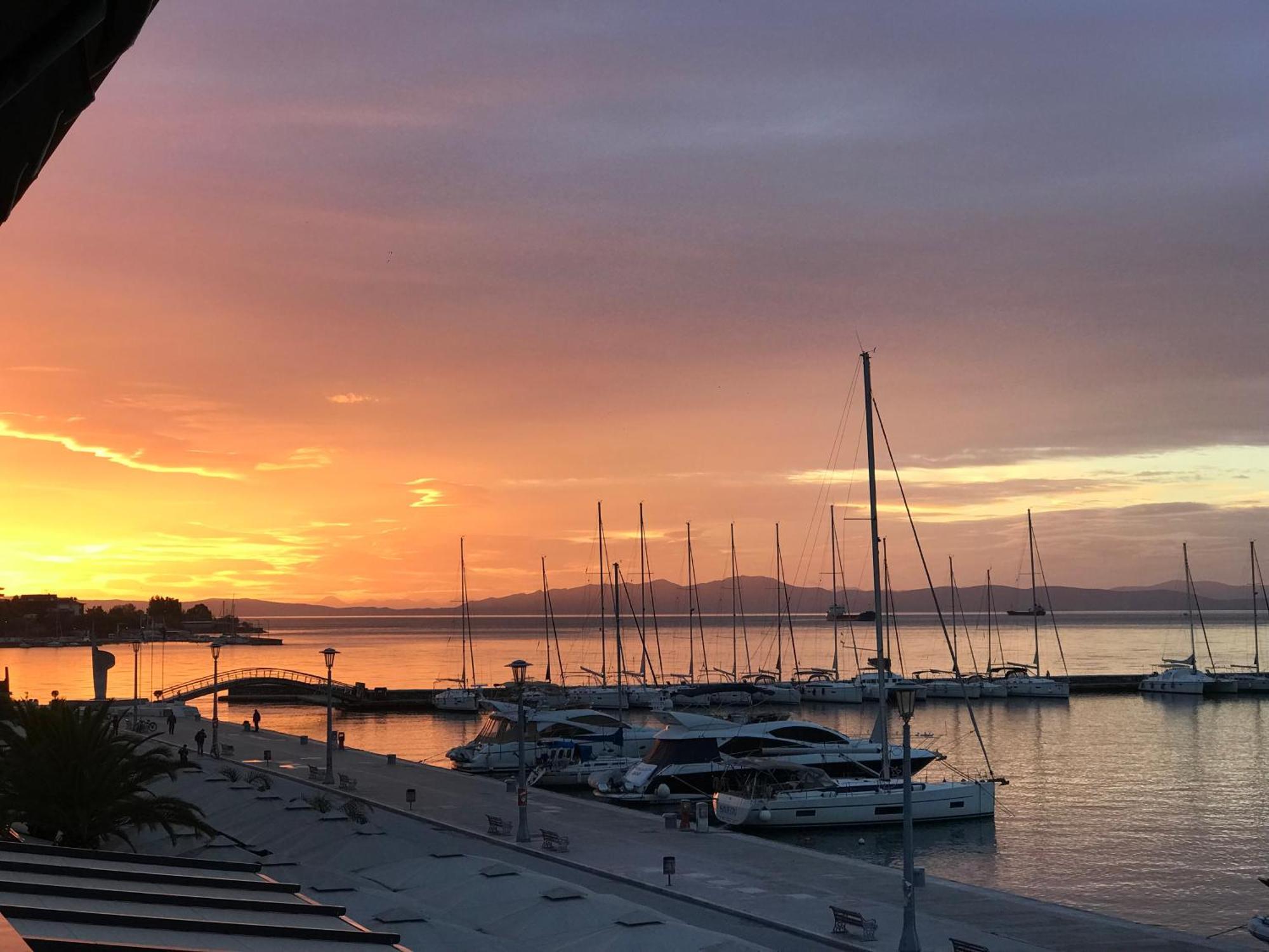 Marine Apartment With Sea & Port View! Volos Exterior photo